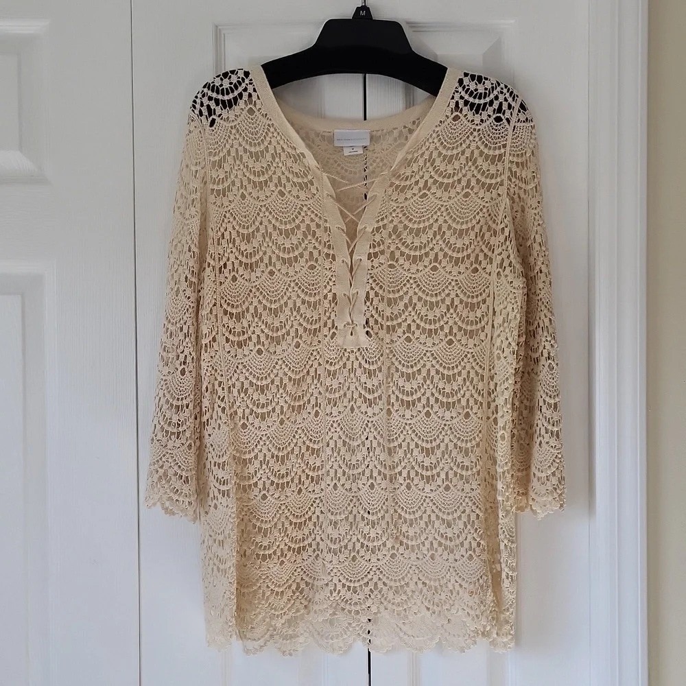 New York & Company Crochet Top M half Lace up front scalloped edges